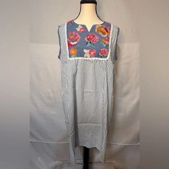 Floral Embroidered Striped Dress - Picture 6 of 11